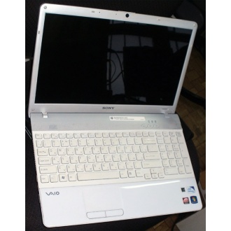 Ноутбук Sony Vaio VPCEB3E1R (Intel Pentium P6100 (2x2.0Ghz) /4096Mb DDR3 /320Gb /Radeon HD5470 /15.5" TFT 1366x768) - Салават